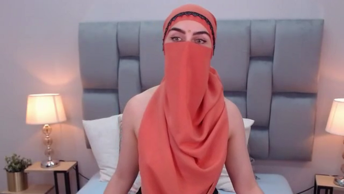 aliah-manzur