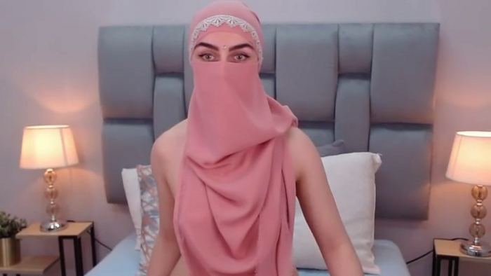 aliah-manzur