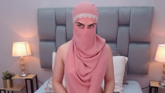 aliah-manzur