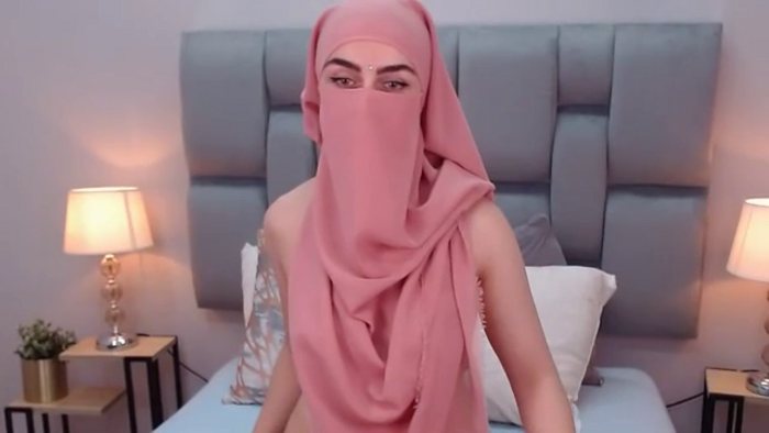 aliah-manzur