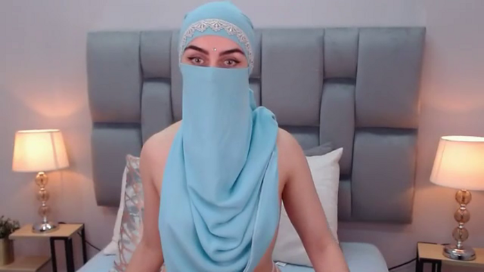 aliah-manzur