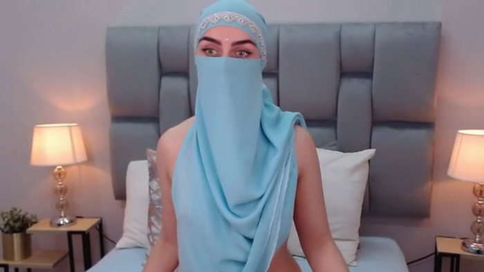 aliah-manzur