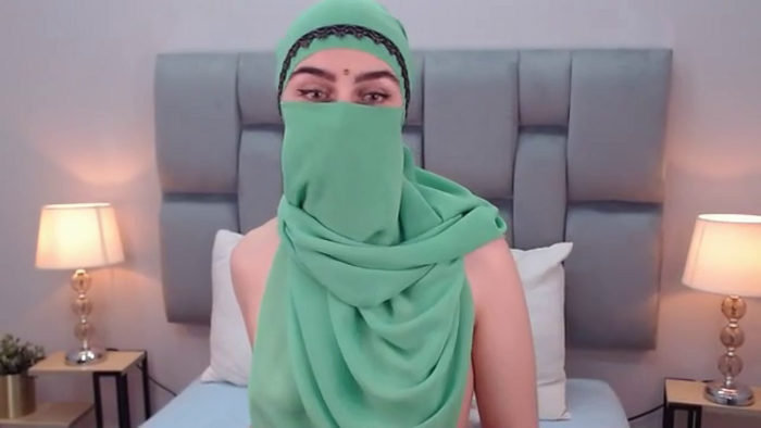 aliah-manzur