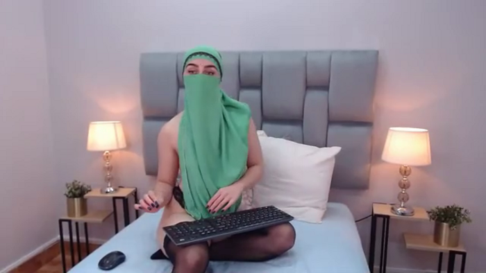 aliah-manzur