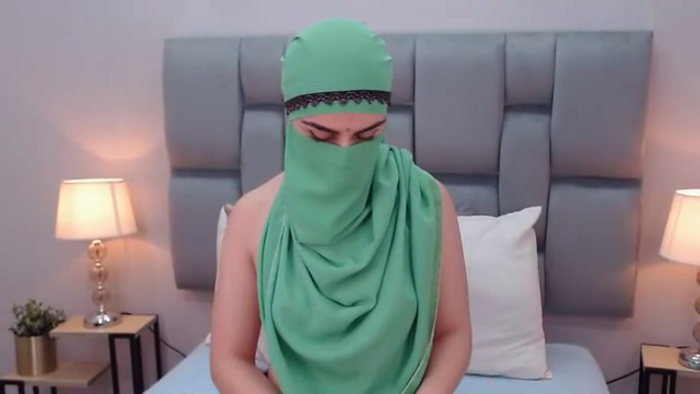 aliah-manzur