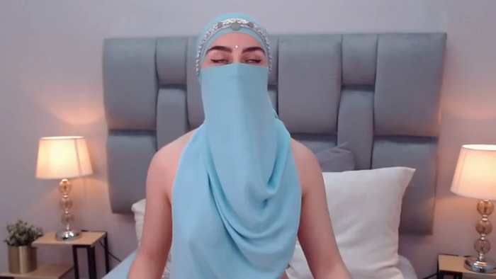 aliah-manzur