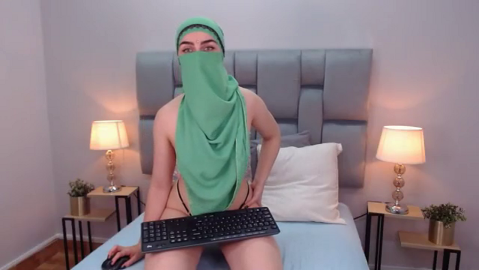 aliah-manzur