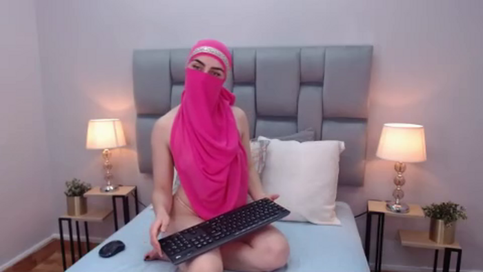 aliah-manzur
