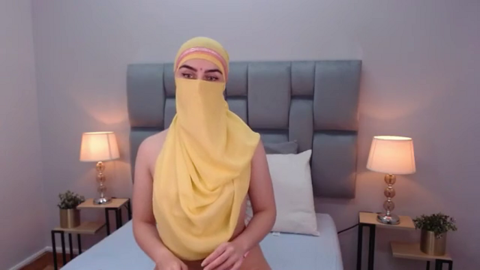 aliah-manzur
