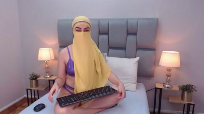 aliah-manzur