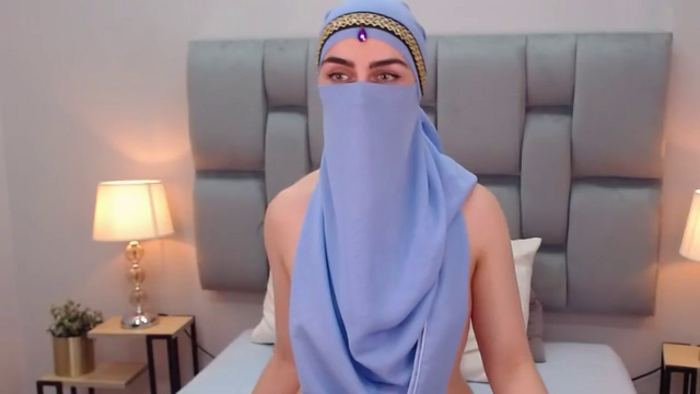 aliah-manzur