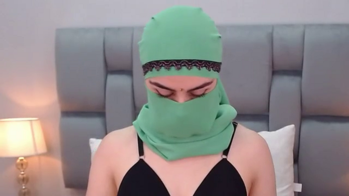 aliah-manzur