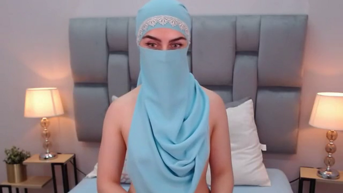 aliah-manzur