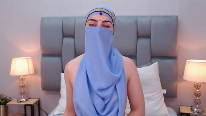 aliah-manzur
