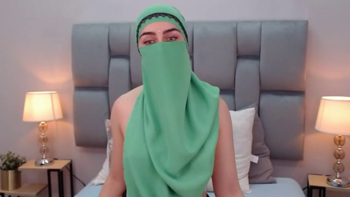 aliah-manzur