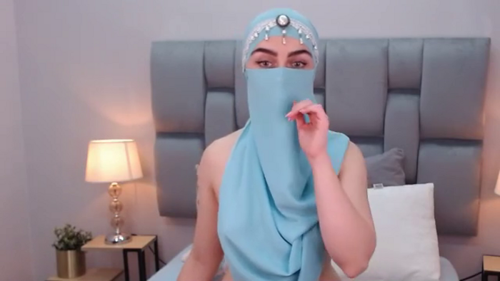 aliah-manzur