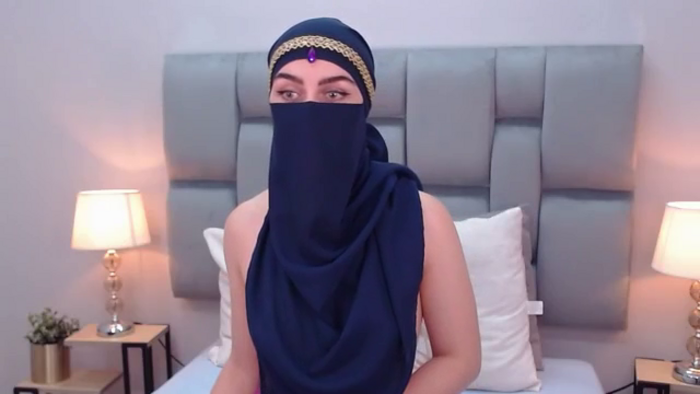 aliah-manzur