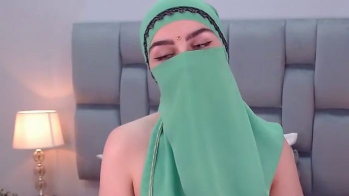 aliah-manzur