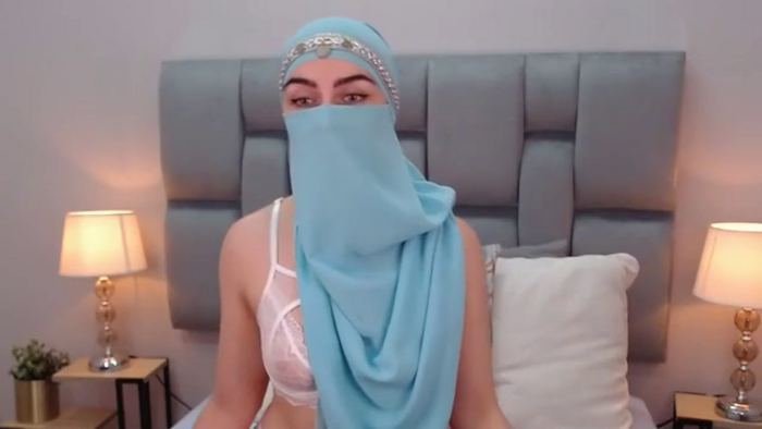 aliah-manzur