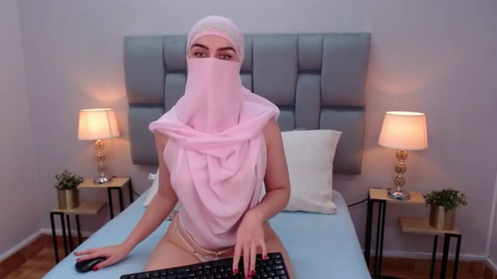 aliah-manzur