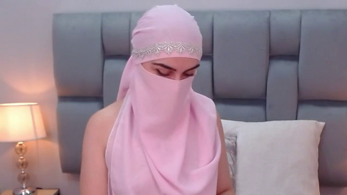 aliah-manzur
