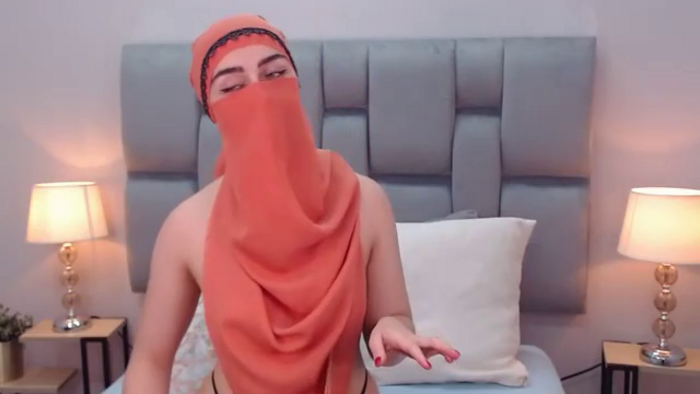 aliah-manzur