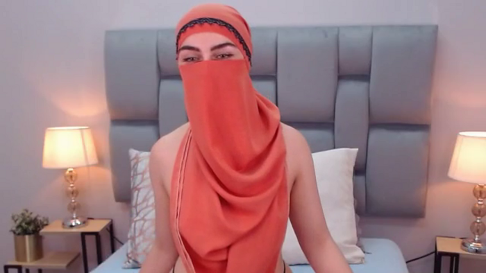 aliah-manzur