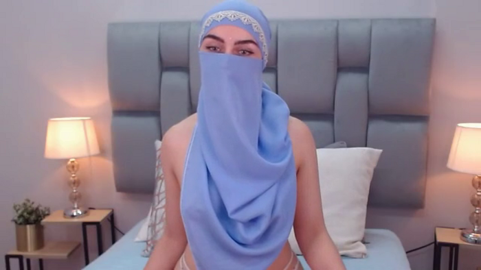 aliah-manzur