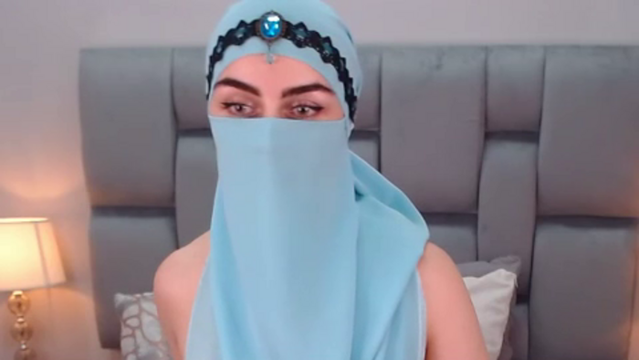 aliah-manzur
