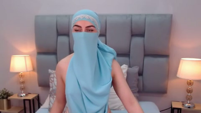 aliah-manzur