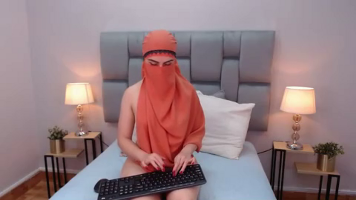 aliah-manzur
