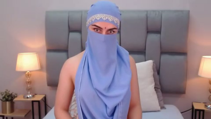 aliah-manzur