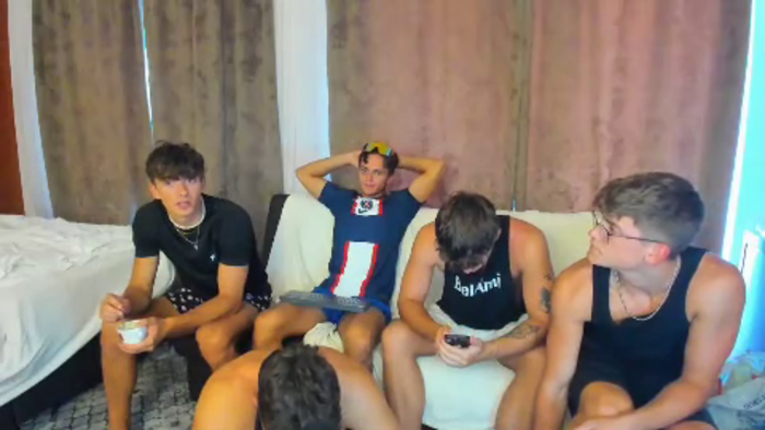 the-live-house-boys