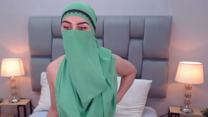 aliah-manzur