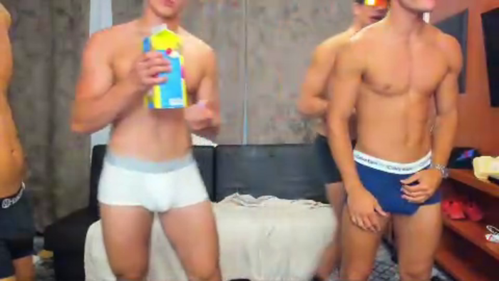 the-live-house-boys