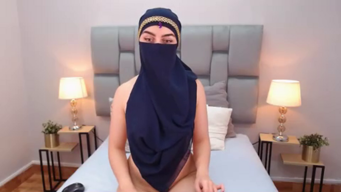 aliah-manzur