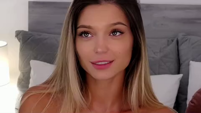 mia-wood