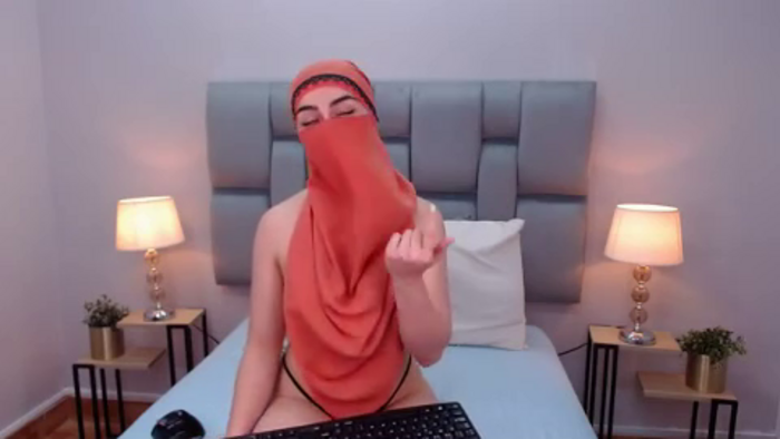 aliah-manzur