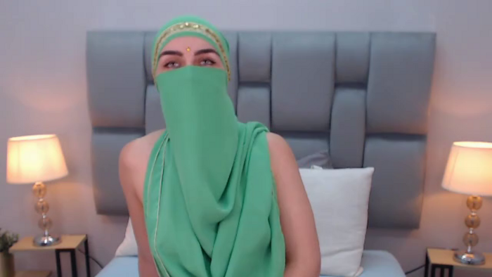 aliah-manzur
