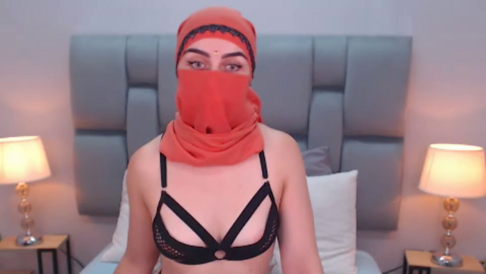 aliah-manzur