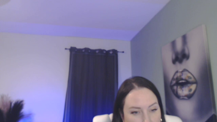tia-bella
