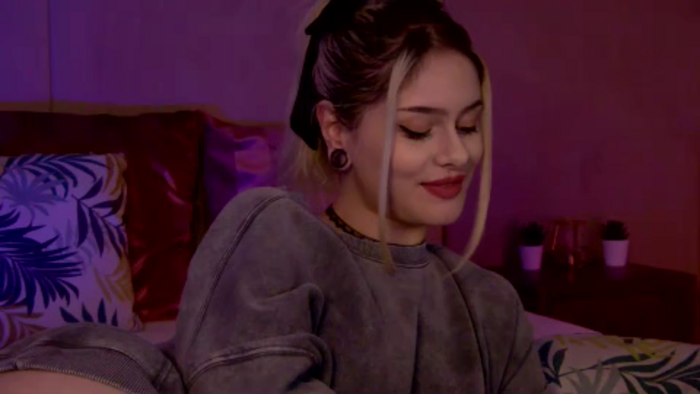 bella-lloyd