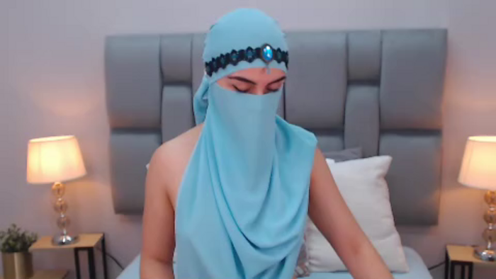 aliah-manzur