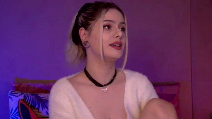 bella-lloyd