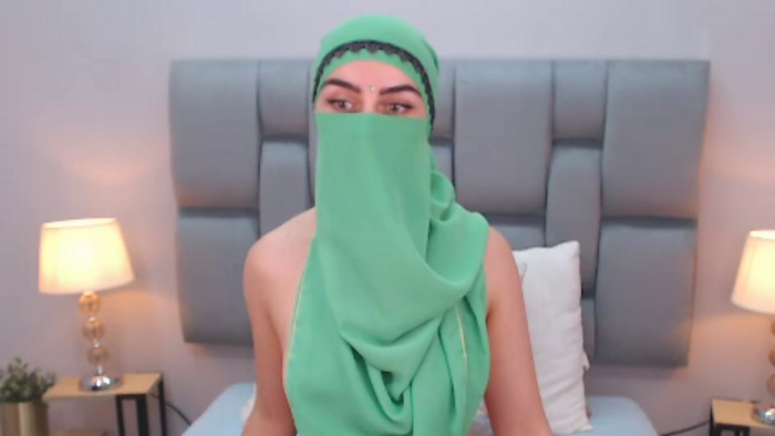aliah-manzur