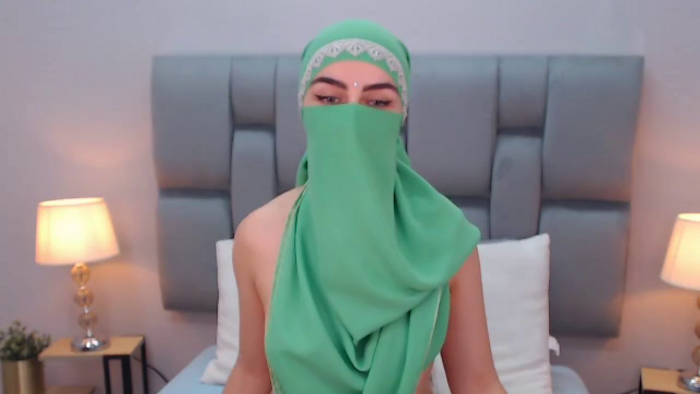 aliah-manzur