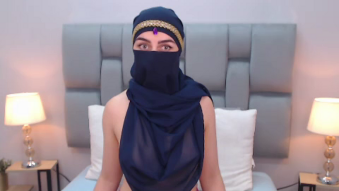 aliah-manzur