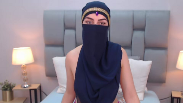 aliah-manzur