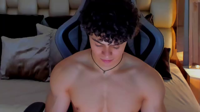 travis-lewis