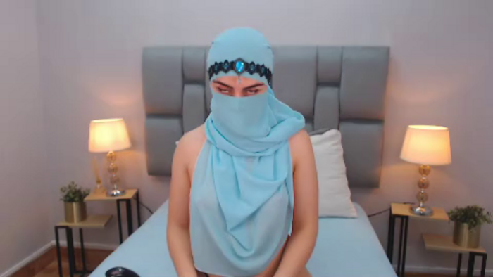 aliah-manzur
